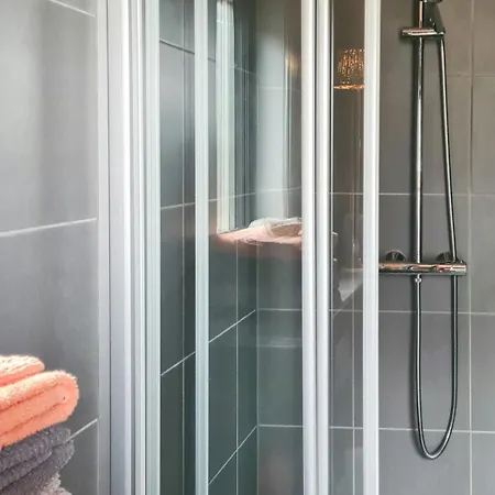 Modern With Sea View In Kragero Vakantiehuis